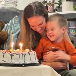 Meet your Posher, Lori